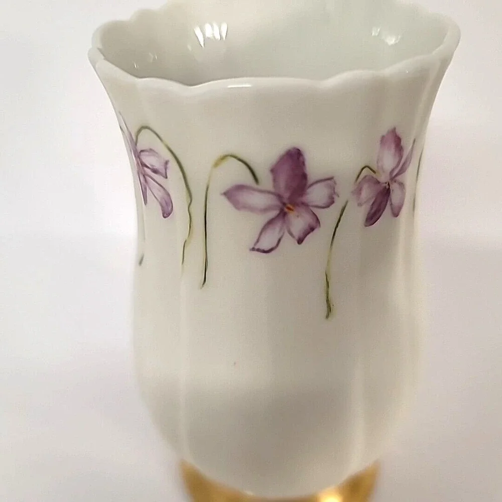 Limoges France Hand Painted Violets Vase w/Gold Gild Base & Scalloped Top Signed